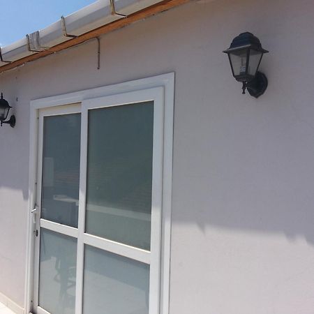 Laguna Otel Pansiyon Izmir Bagian luar foto
