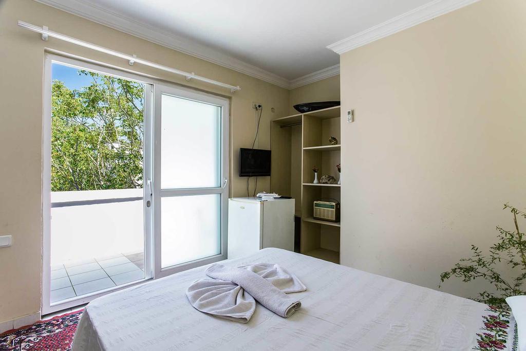 Laguna Otel Pansiyon Izmir Ruang foto