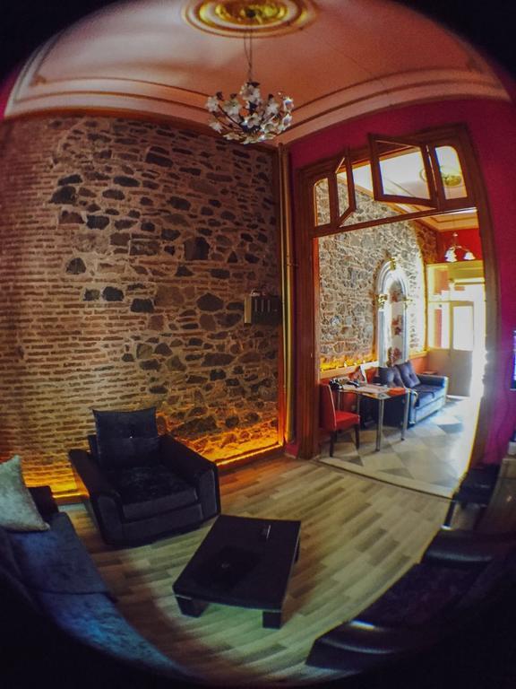 Laguna Otel Pansiyon Izmir Bagian luar foto